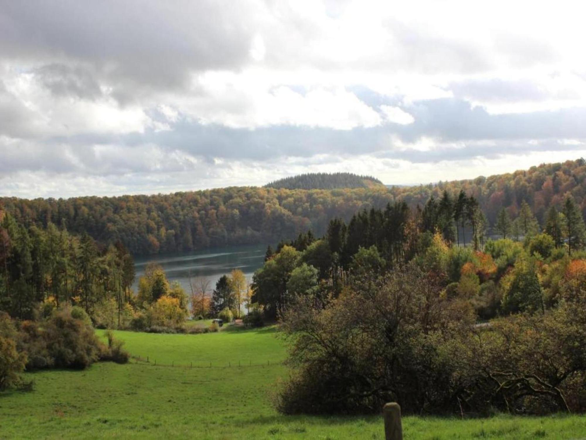Cozy Apartment In Immerath With Fishing Near Esterno foto